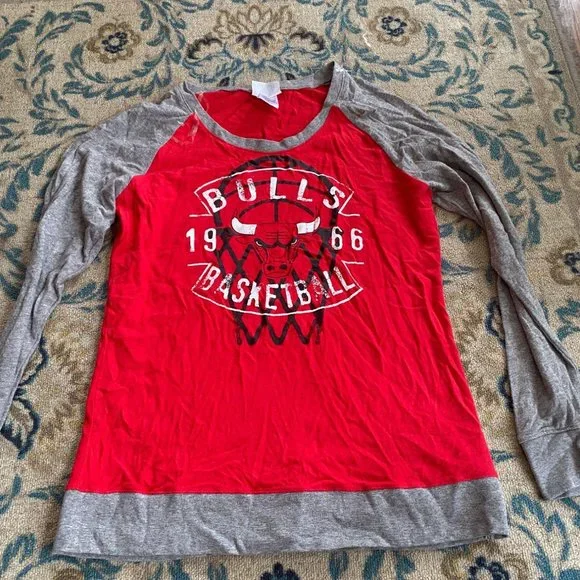 Chicago Bulls NBA Women’s Raglan Pullover Fleece S - Picture 1 of 7